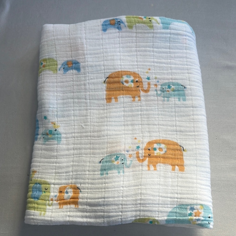🐥 Angel Dear - Elephant Print Baby Blanket - White, Blue, Orange.